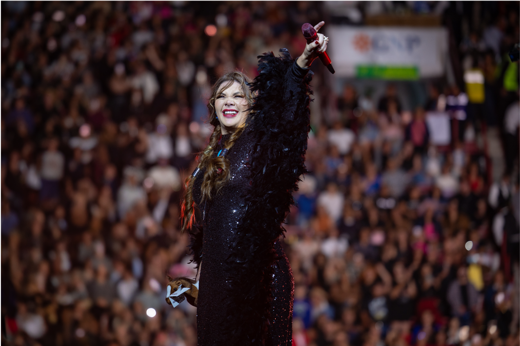 Yuridia deslumbra con ‘Monumental’, su álbum en vivo desde la Plaza de Toros México