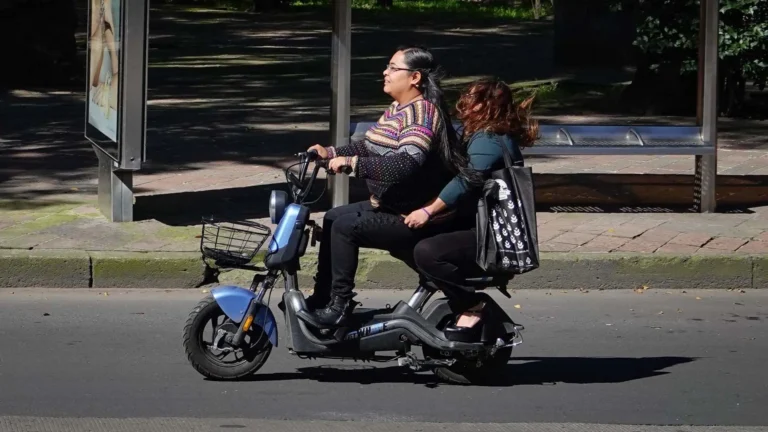 bicicletas-electricas-tendran-que-llevar-licencia-de-conducir-en-cdmx-scooters