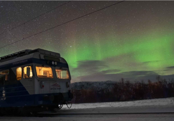 tren panorámico que promete las mejores vistas de auroras boreales en el mundo