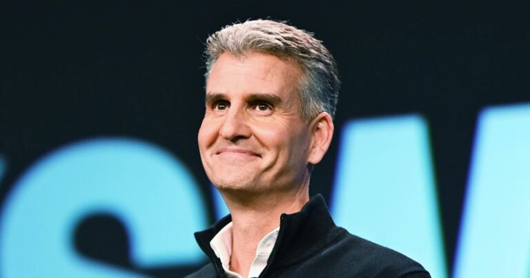 Disney nombra a Josh D’Amaro como su próximo CEO