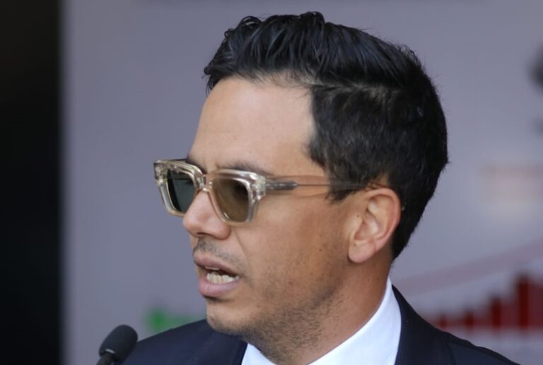 4d9b1a58-04d0-49bd-93c4-f41b57e5787f