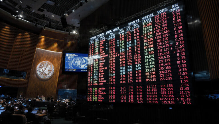 photojournalism-shot-on-35mm-lens-f8-deep-depth-of