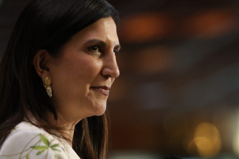 kenia lopez rabadan_04