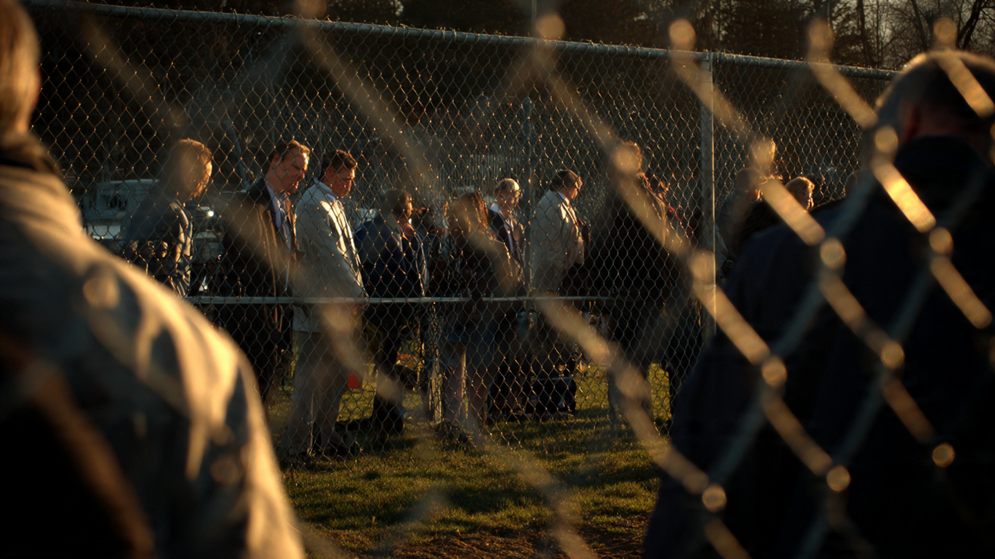 photojournalism-shot-on-200mm-lens-f56-compressed-