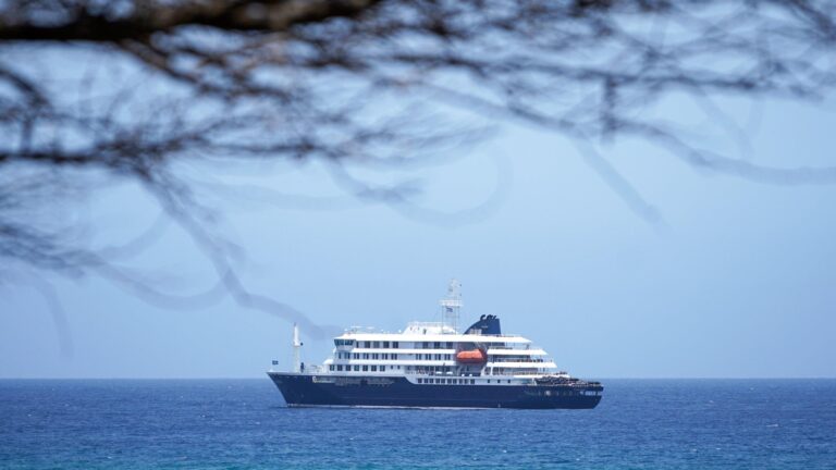 Crucero con brote de hantavirus atracará en Tenerife para evacuación masiva