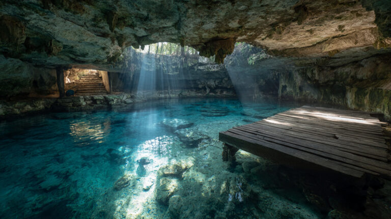 wide-angle-shot-14mm-lens-crystalline-blue-waters-